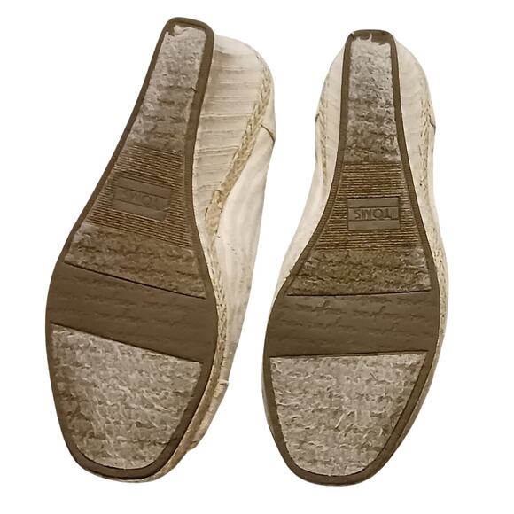 Toms Shoes Womens 8.5 Calypso Espadrille Wedge Heels SlipOn Beige Canvas PeepToe - Picture 9 of 9